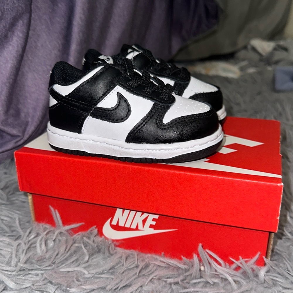 Panda Dunks